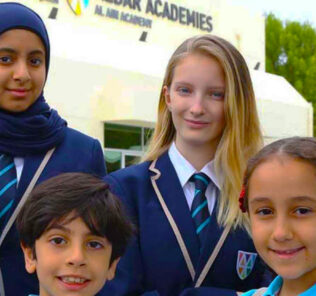 Al Ain Academy Britische Lehrplanschule in Al Ain. Rückblick für Eltern.
