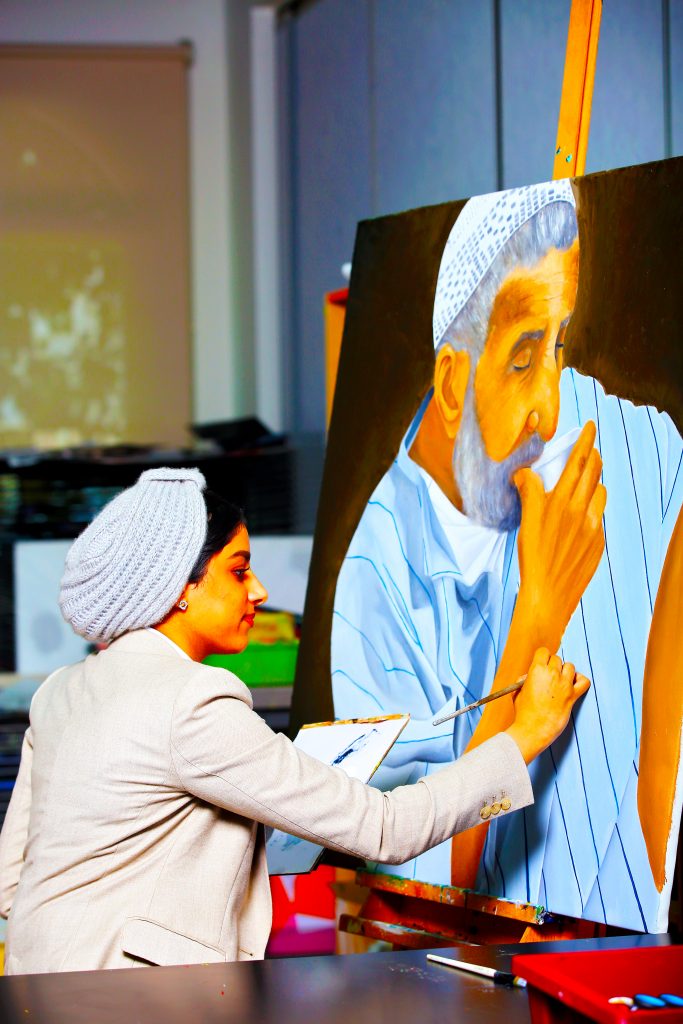 يتم تدريس الرسم بالزيوت والألوان المائية والأكريليك والرسم كتخصصات مستقلة في برايتون كوليدج أبي ظبي.