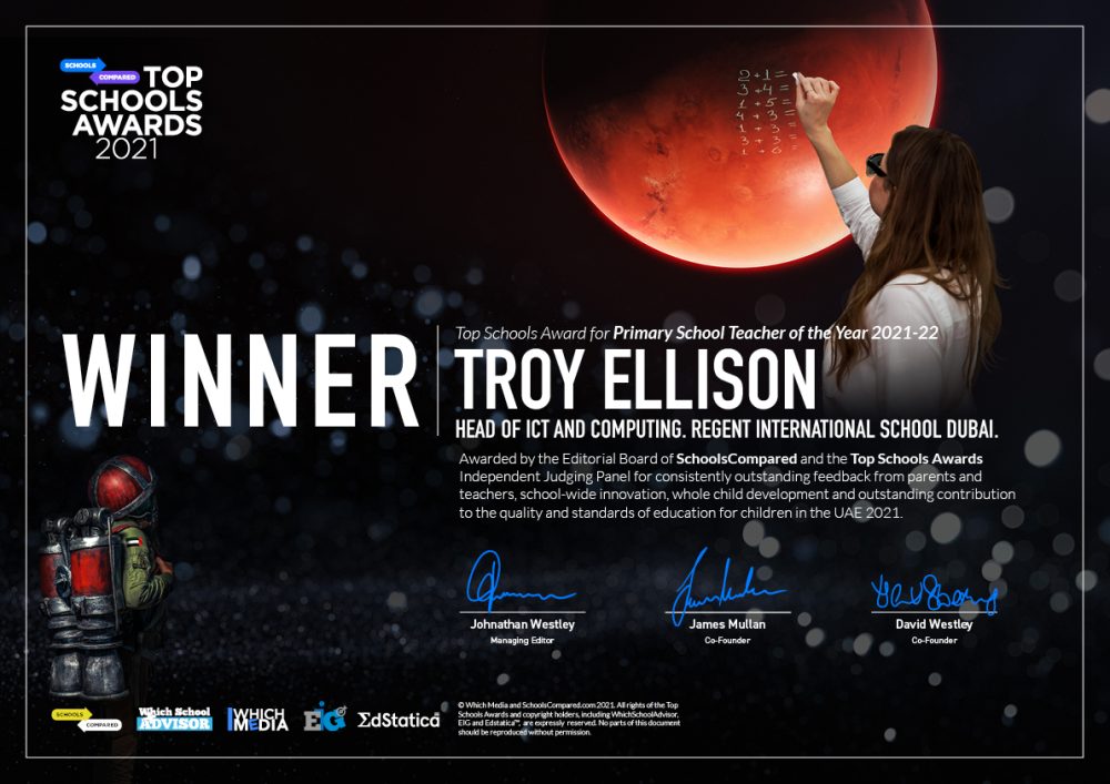 Troy Ellison wird bei den SchoolsCompared.com Top Schools Awards in Dubai als bester Grundschullehrer in den Vereinigten Arabischen Emiraten ausgezeichnet