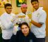 Entschlossene Schüler im Abu Dhabi Café im großen ADEK drängen auf berufliche Qualifikationen