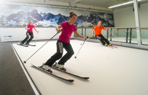 Indoor-Skifahren in Dubai während der Spring Break-Ferien. Frühlingsferien sind da!