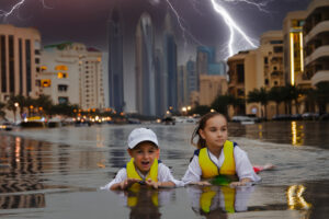 ¿Las inundaciones del jueves provocarán el cierre de escuelas nuevamente en Dubai mientras se avecina el caos climático en los EAU?